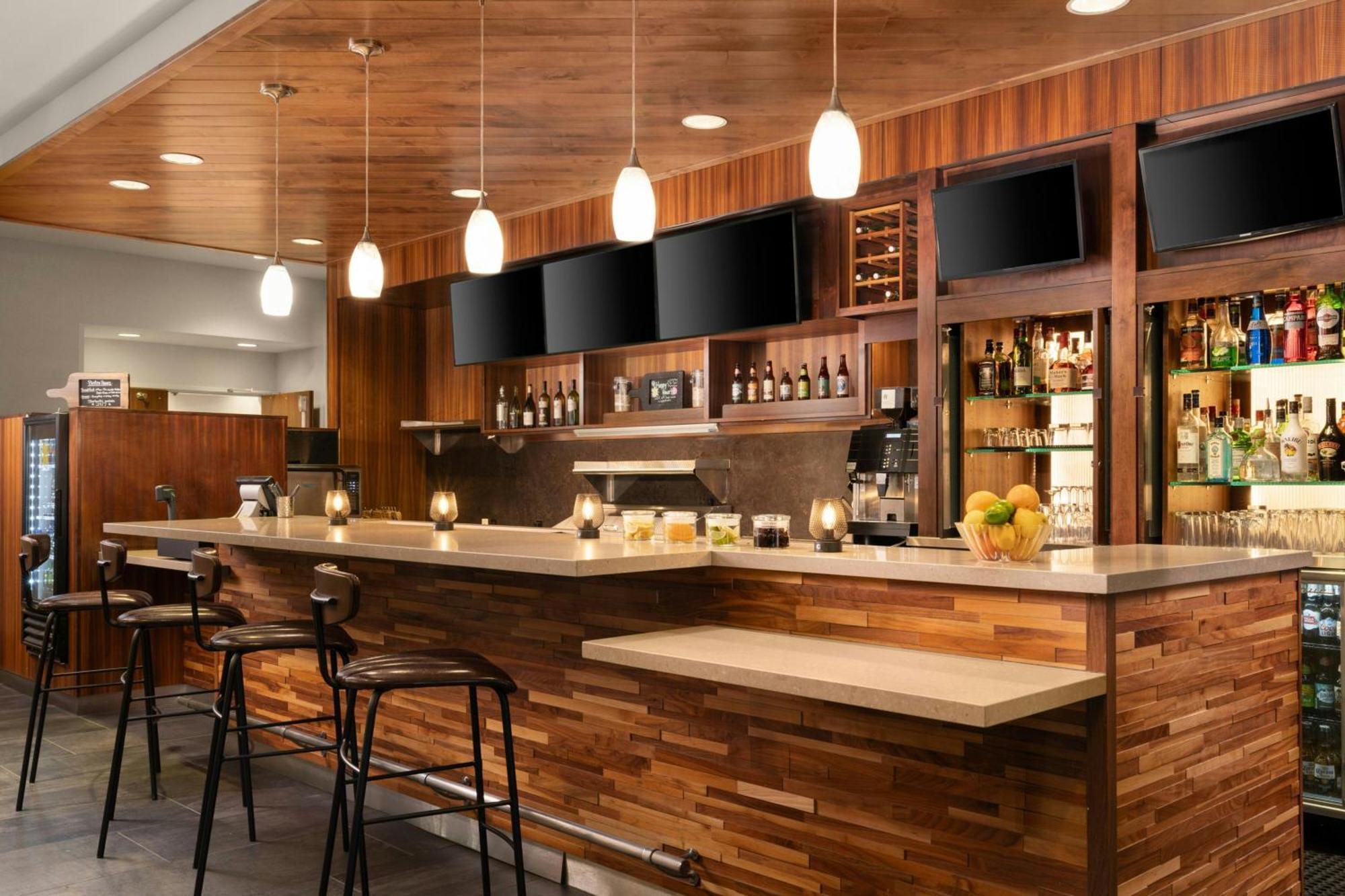 Courtyard By Marriott Denver North/Westminster Eastlake Екстериор снимка