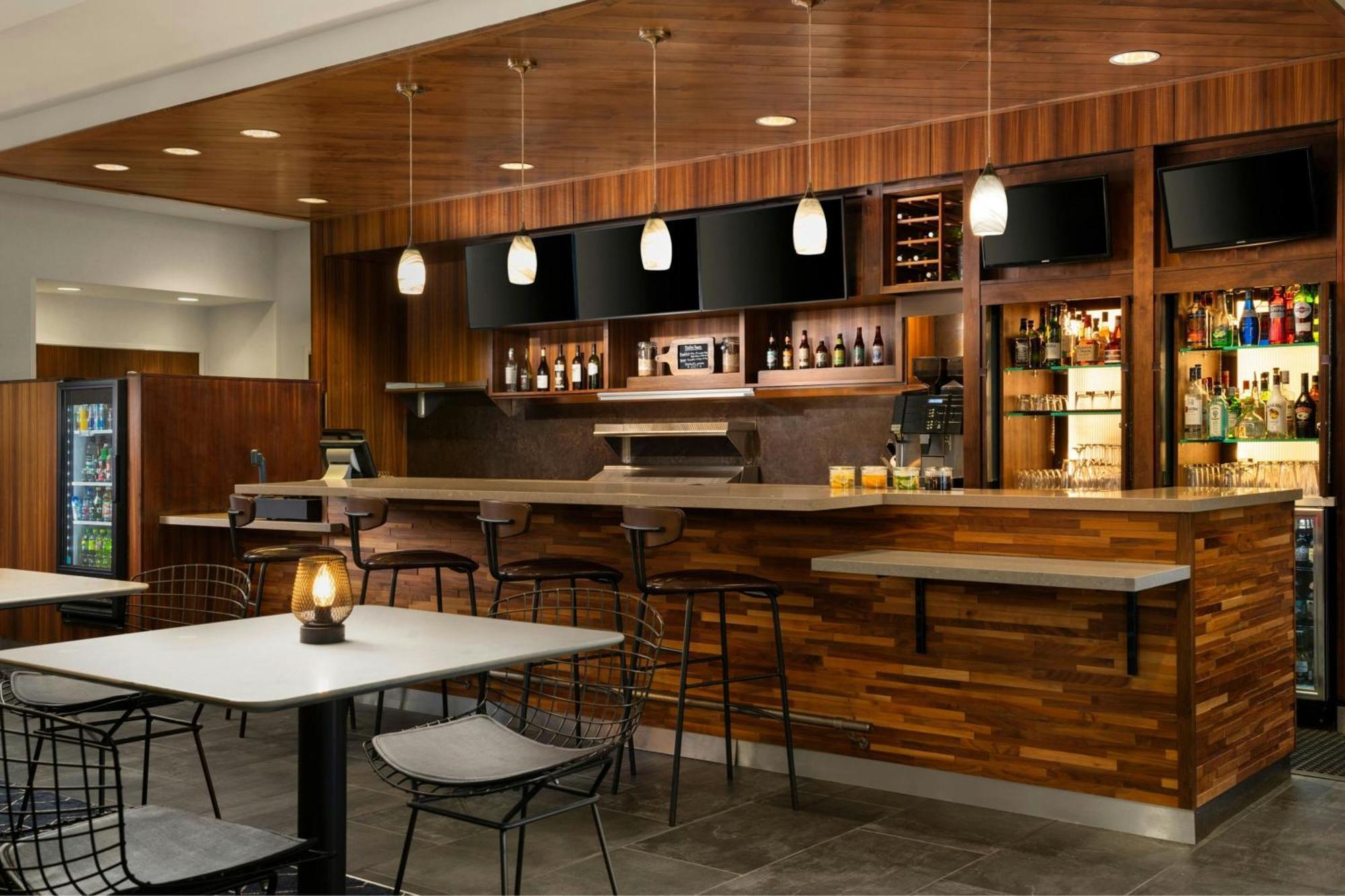 Courtyard By Marriott Denver North/Westminster Eastlake Екстериор снимка