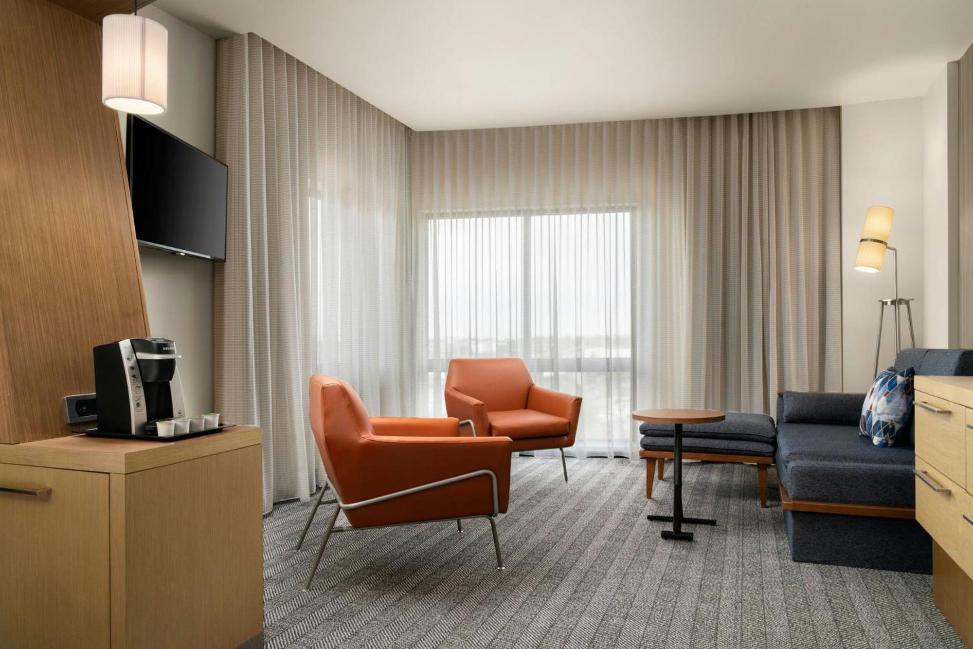 Courtyard By Marriott Denver North/Westminster Eastlake Екстериор снимка