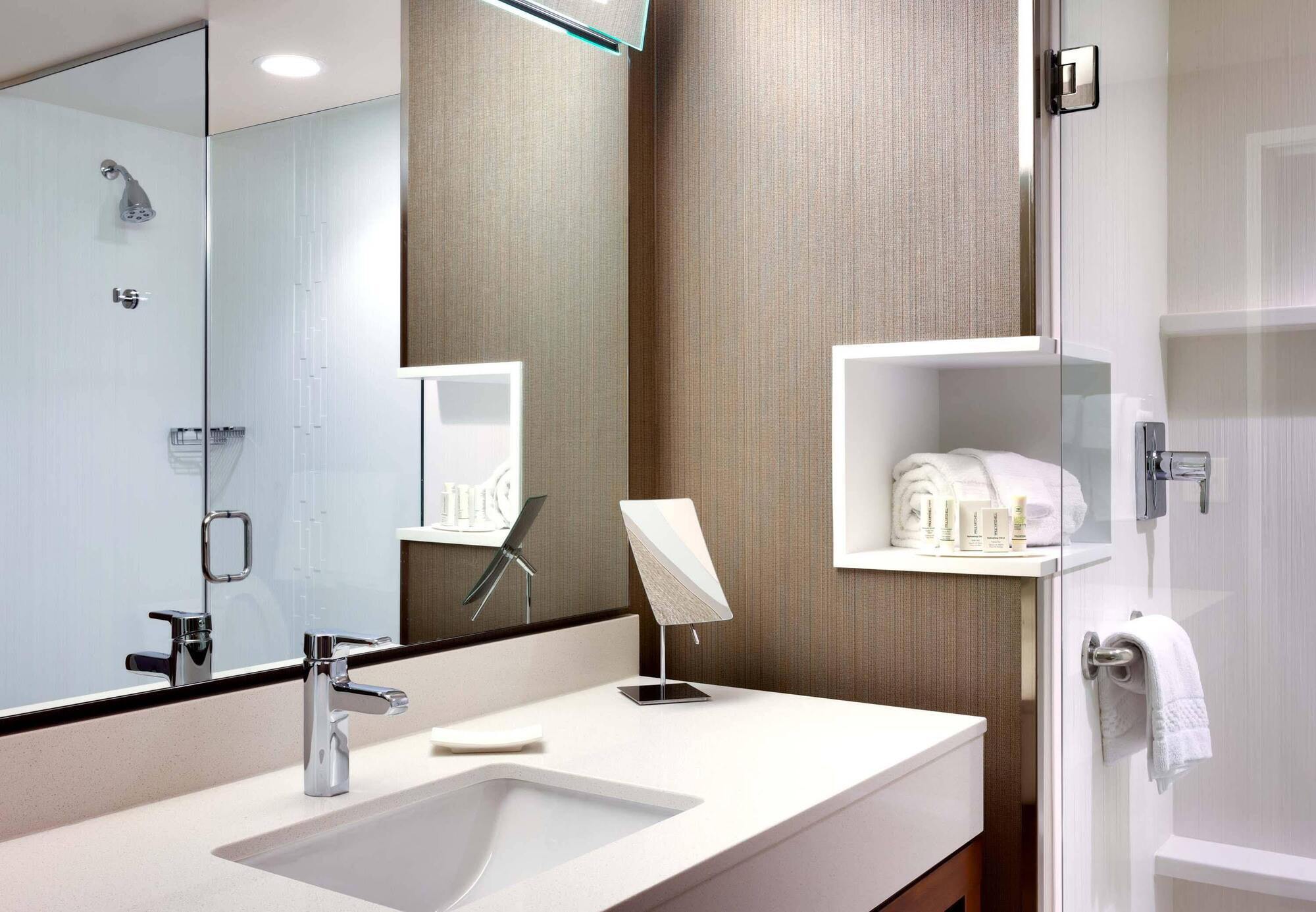 Courtyard By Marriott Denver North/Westminster Eastlake Екстериор снимка